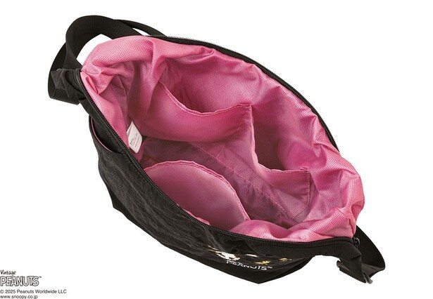 ポケット多数、荷物もたっぷり入る