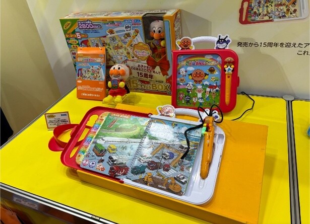 意外にもコンパクトな「アンパンマン ことばずかん」