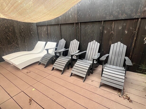 ゆったりした外気浴スペース