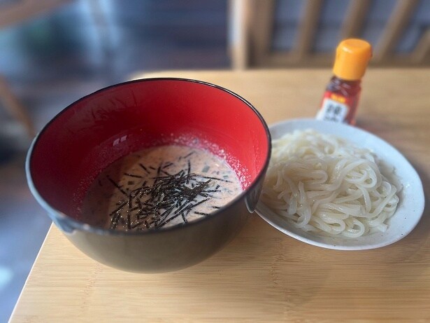 「豆乳ごまサバ冷や汁うどん」(1000円)