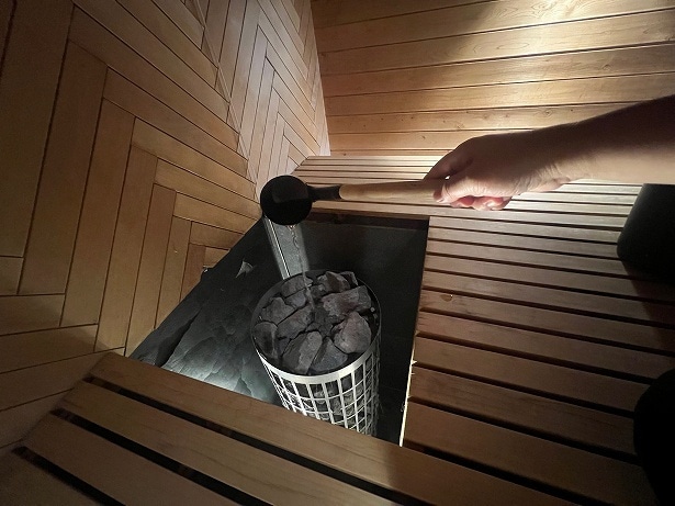 おしゃべりOKだからサウナ女子会もできちゃう!水着着用で男女利用もできる「HUBHUB下北沢」に行ってきた!