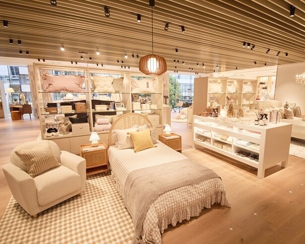 ベッドルームは多様なテイストで複数のコーディネートが展開