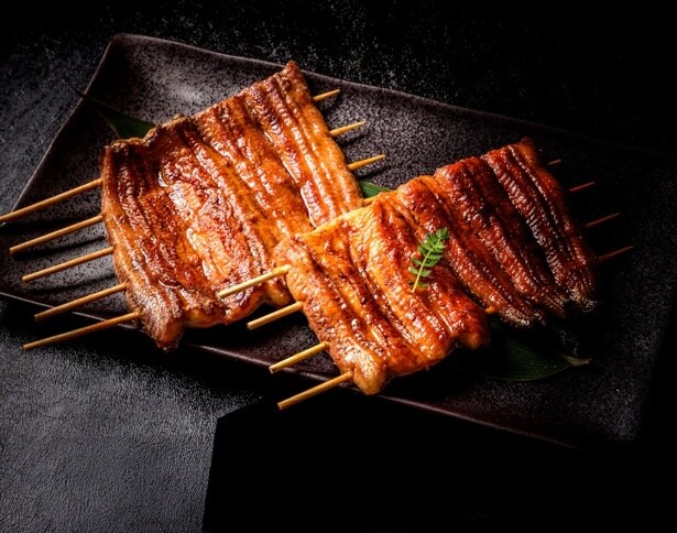 赤玉プレミアムブレンデッドワインと相性がいい日本の味付け例「鰻の蒲焼き」