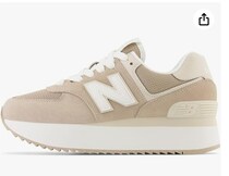 レトロなシャークソールが映える。季節を問わず履ける一足【ニューバランス】のスニーカーがAmazonに登場中‼