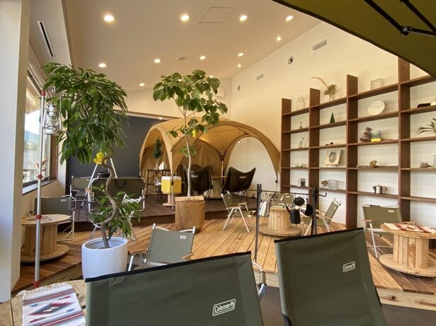 2021年秋に“アウトドア”をコンセプトに店内をリニューアルした「並木カフェ メタセコイア」