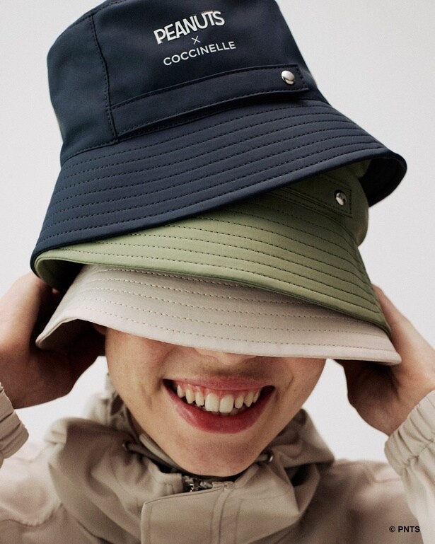 軽量で耐久性のある素材を使用した「バケットハット」(1万1000円)