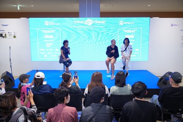 イベントステージ(東ロビー内)で開催される「出場選手のQ&A」トークショー