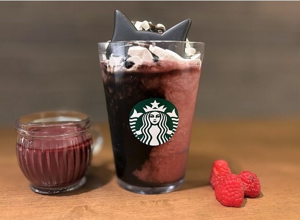 全体的にはフルーティーでさっぱりとした味わい。クランチのガリガリ食感と甘酸っぱいアサイーベリーを楽しめる一杯だ