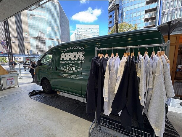 「POPEYE CAR」が登場!『POPEYE』グッズが購入できる