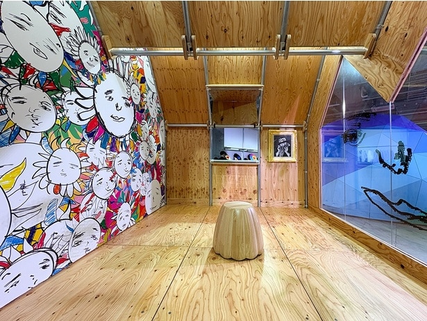 「〈村上ハウス:隆二の家〉」の室内