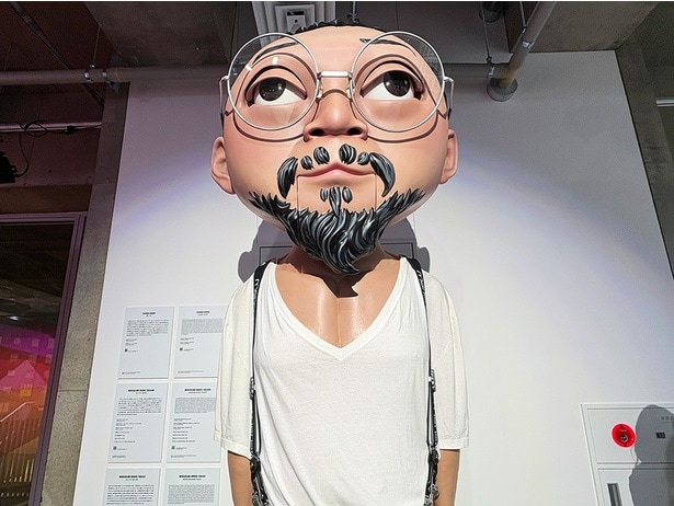 『Casa BRUTUS』10月9日発売号の特集『村上隆と村上ハウス』と連動したエキシビションだ