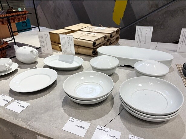 『クロワッサンの店』の人気商品を販売