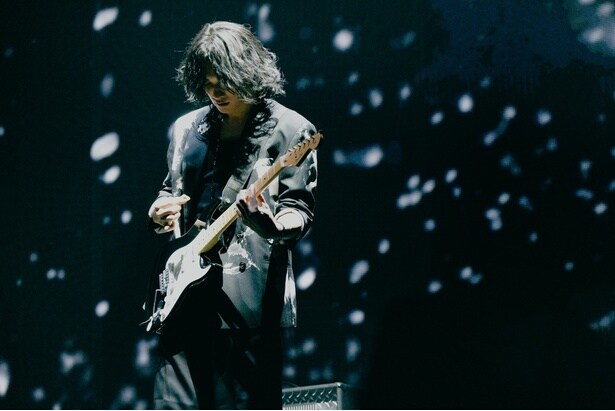 努力家のカリスマギタリスト・高岡尚役：町田啓太