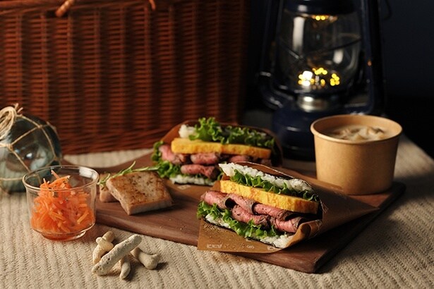 贅沢なおにぎりとスープ「夜のピクニックセット」