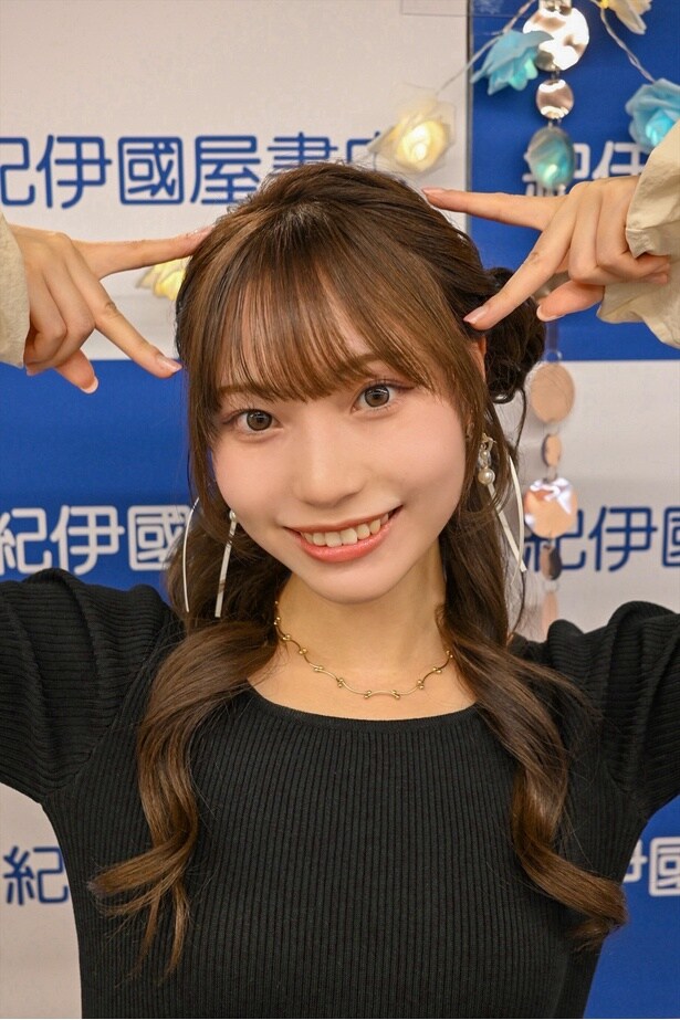 「これからも1st写真集『なんとかなるなる』をたくさん見てください」