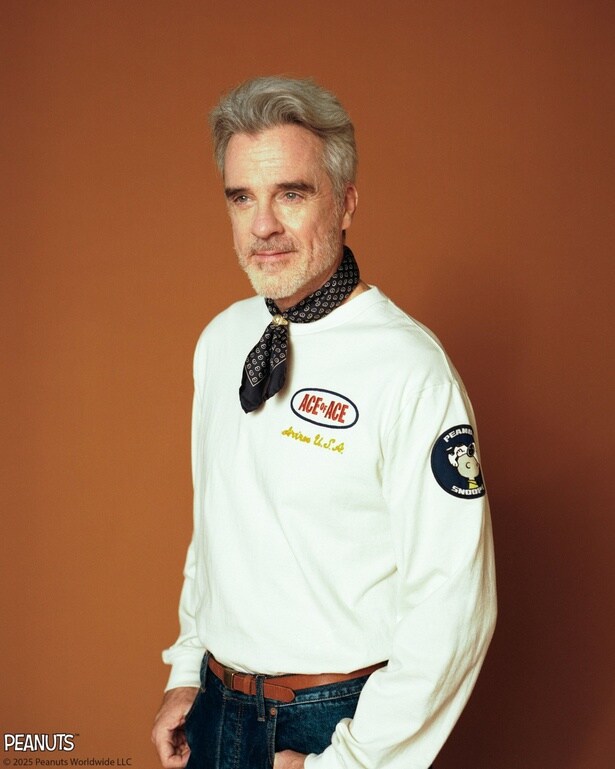 「LONGSLEEVE T-SHIRT」(1万780円)