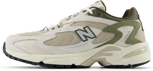 Amazonレビュー星4.5の優等生→【ニューバランス】スニーカー ML725が最大40%OFFとお得っ