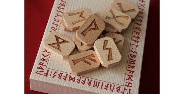 古代北欧 ルーン占い