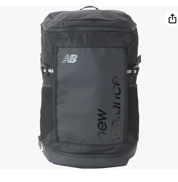 雨でも、運動後でも、すっきり収納。毎日に寄り添う35リットルバックパック【ニューバランス】のリュックがAmazonに登場中‼