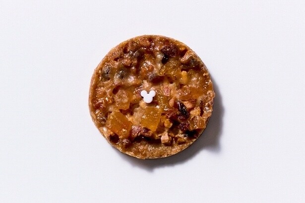 ミッキーをモチーフにしたシュガーをトッピングした特別な1枚に出会えるかも