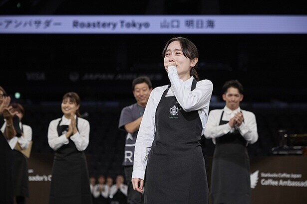 感極まる山口さん