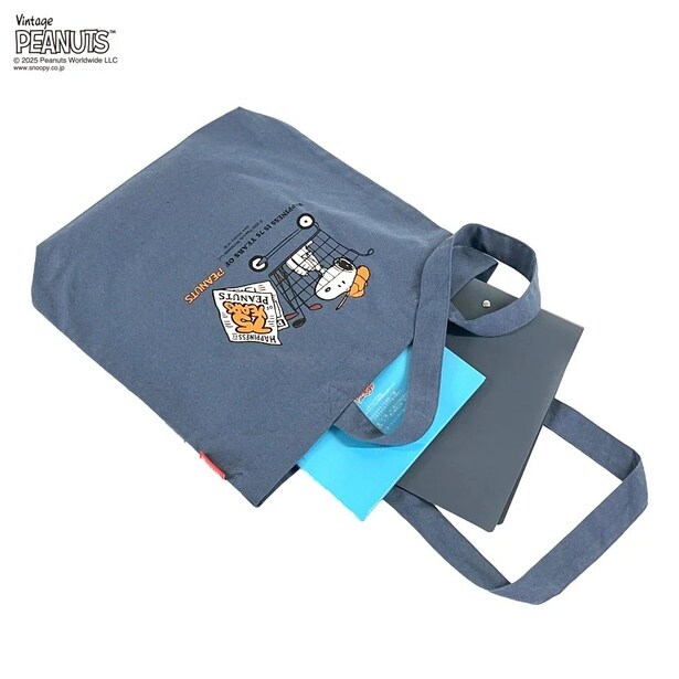 A4が入る大きさ。普段よく使うサイズだから出番も多そう！