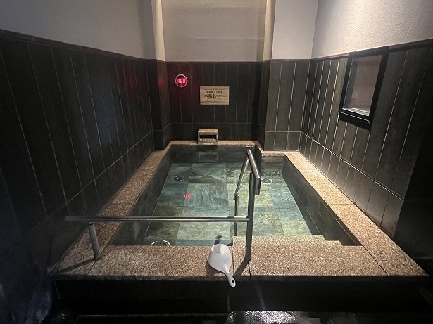 熱くなった体には富士山の伏流水は“ごちそう”以外の何ものでもない