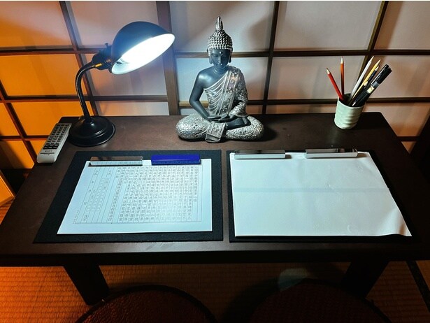 写経コーナーもあり、おこもり滞在には最適