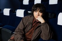 山田裕貴、最新映画の役作りで「一つだけ残念なことがあって…」ビジュアルや衣装にこだわった『爆弾』で刑事役