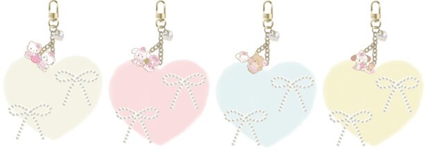 「ファーチャーム」(各1760円／全4種) 