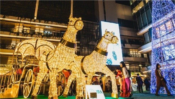 クリスマスゲートパーク in 福岡大名ガーデンシティ