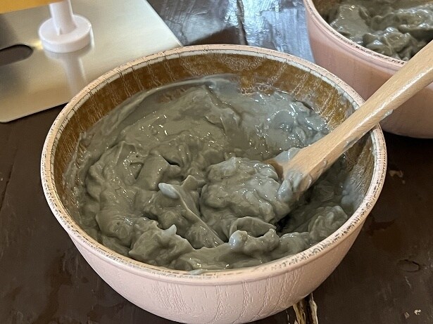 期間中限定のオーガニックハチミツを使用したオリジナル泥パック