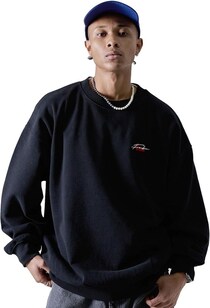 ゆったり感がクセになる！【フブ】の冬用トップスは大きめサイズでこなれ感アップ。Amazonで販売中！