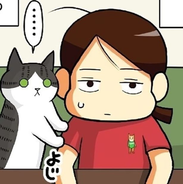 【ねこ漫画】「腰とんとんをしろ!!」クールな猫がまさかの甘えん坊に！下僕の抵抗を許さない猫様の要求【作者に聞く】