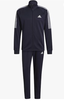 動きやすく、合わせやすく。アスレジャーの新定番【アディダス】のジャージがAmazonに登場中‼