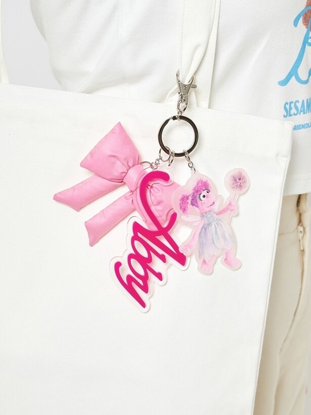 「【CHARMING THEY ARE!】バッグチャーム」(2970円)の使用イメージ