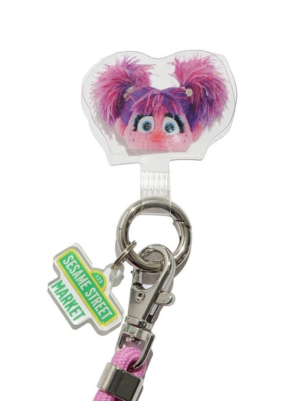 「セサミストリート スマホショルダー」(2750円)