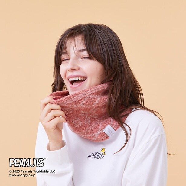 「ブレスサーモマシュマロニットネックウォーマー(ローズウッド)」(5500円)