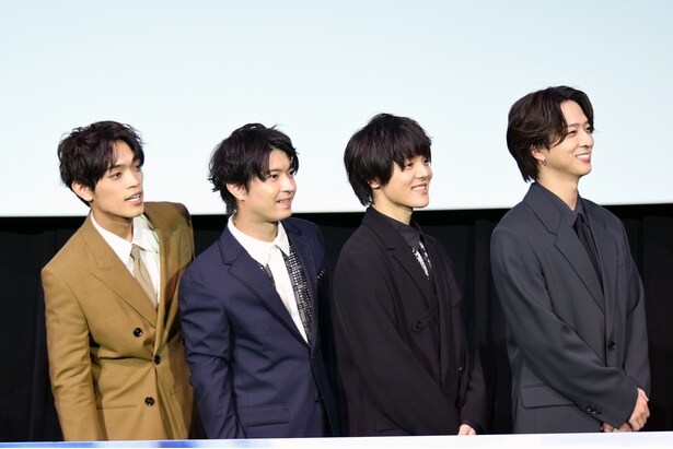 左より、原嘉孝さん、高田翔さん、室龍太さん、寺西拓人さん