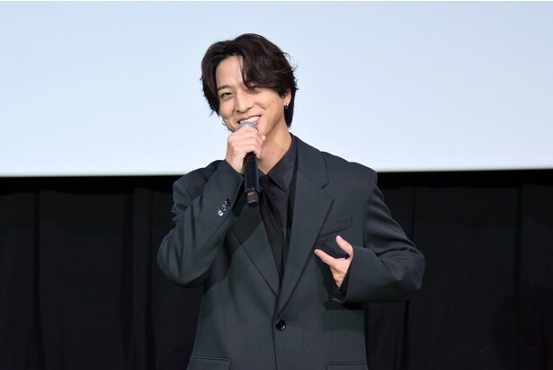 timelesz寺西拓人、初主演作『天文館探偵物語』ではエキストラにも神対応…原嘉孝はバーを飲み歩き!?