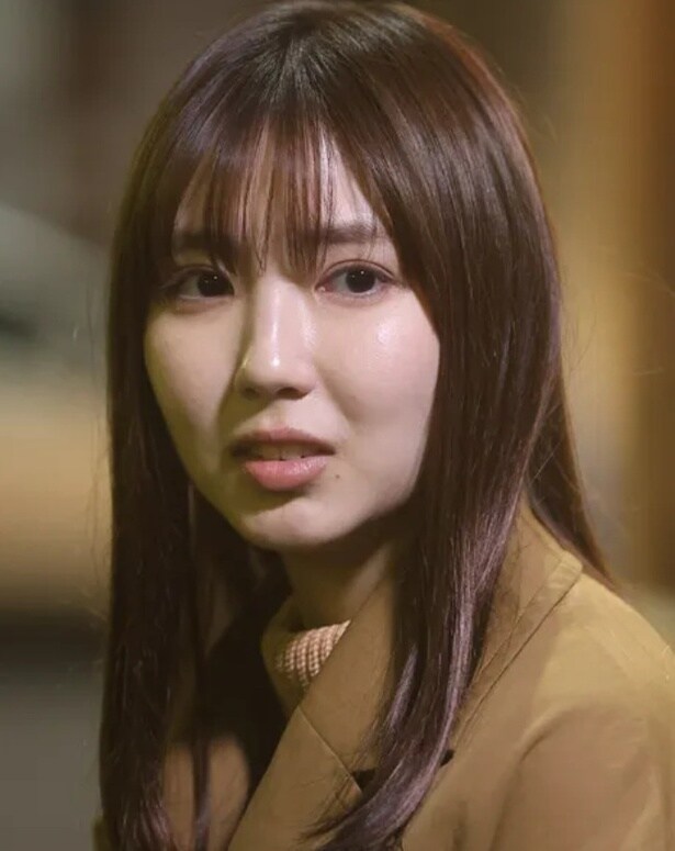 市川理沙：沢口愛華　