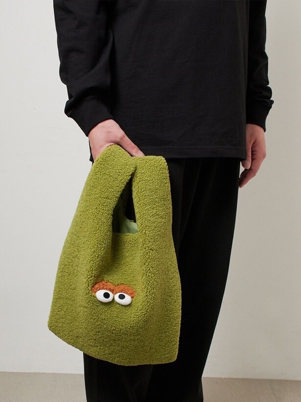 「ボアトートバッグ」(4620円)の使用イメージ