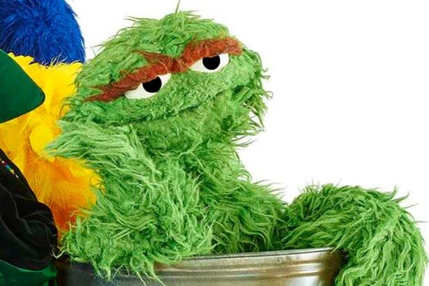 セサミストリートのひねくれ者・オスカーを深掘り！意外な一面やガールフレンド、グッズまで徹底紹介