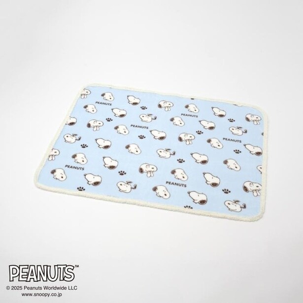 「ブランケット ハーフサイズ(ブルー)」(1639円)