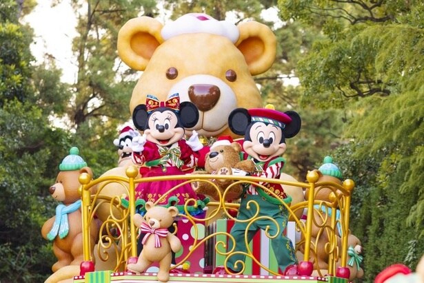 東京ディズニーランドの2025年新パレードにはサンタクロースも登場！パレードは10年ぶりに刷新