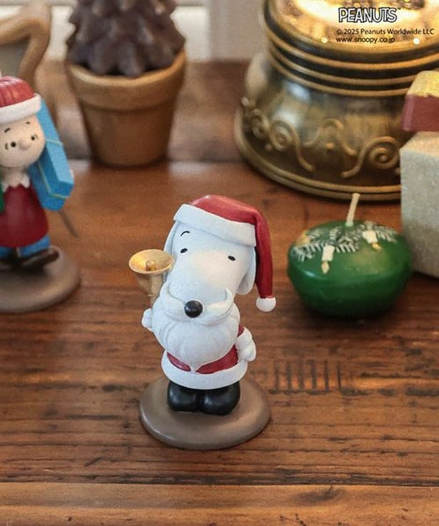 「【PEANUTS×BAYFLOW】オブジェ★2025X'mas★(スヌーピーサンタ)」(1980円)