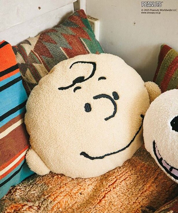 「【PEANUTS×BAYFLOW】FACEクッション(WEB限定)(チャーリー ブラウン)」(3900円)