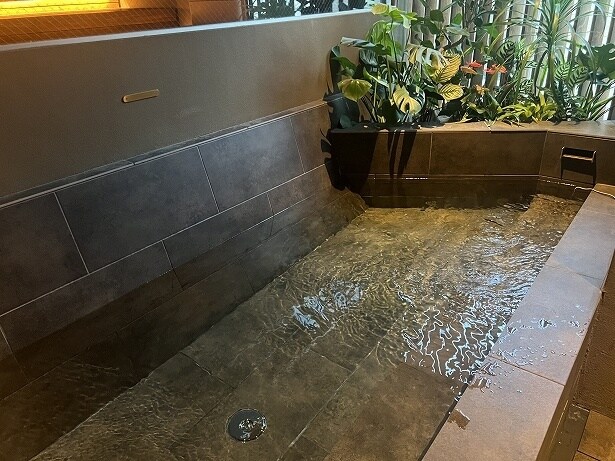 やっぱりお湯に浸かりたいという人にはうれしい湯船