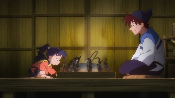 囲炉裏を囲む山田先生ときり丸