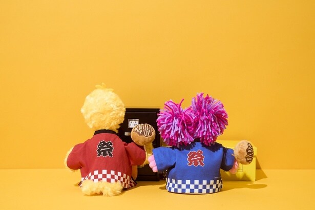 背中には「祭」の文字入り。たこ焼きモチーフのアクセサリーもかわいい